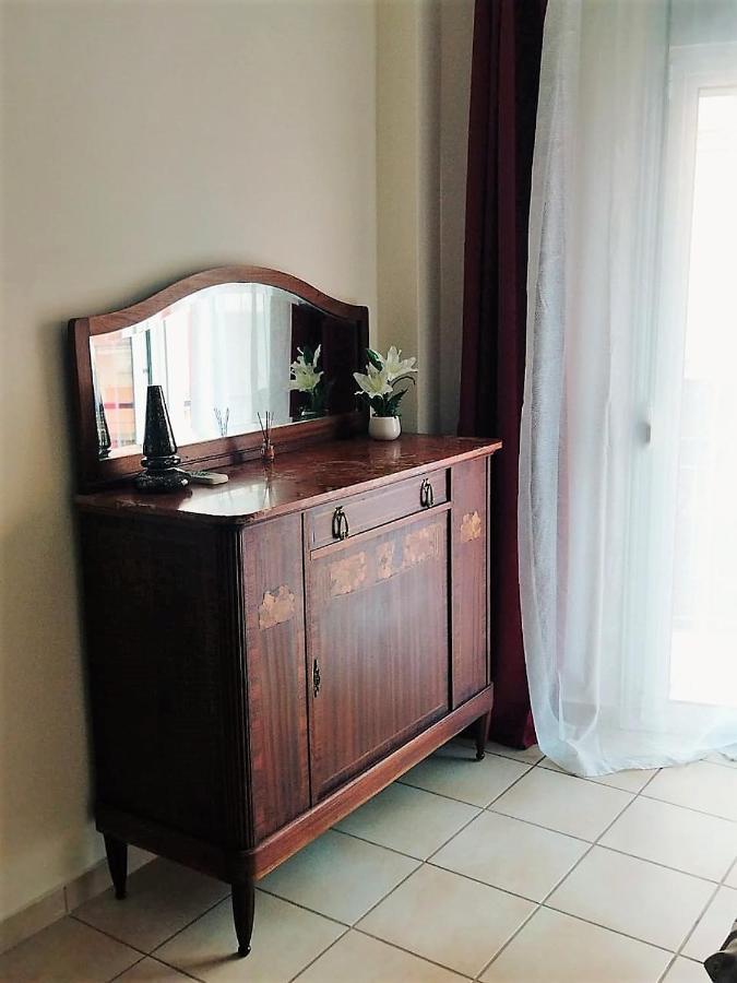 Monastiraki Classy Apartment Atene Esterno foto